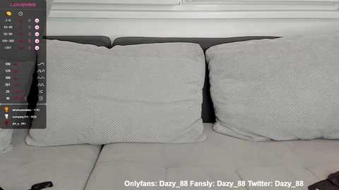 Media: dazy_88 Chaturbate 2023-10-10 03:53:00
