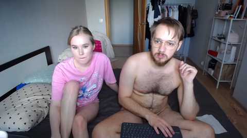 Media: jimmy_and_amy Chaturbate 2023-10-10 13:36:00