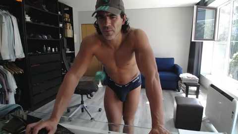 Media: latino23bom Chaturbate 2023-10-11 13:38:00
