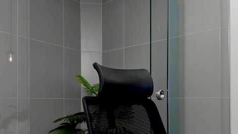 Media: noha_miler Chaturbate 2023-10-11 02:04:00
