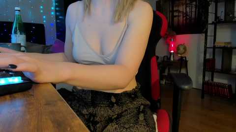 Media: kimilee22 Chaturbate 2023-10-12 19:43:00