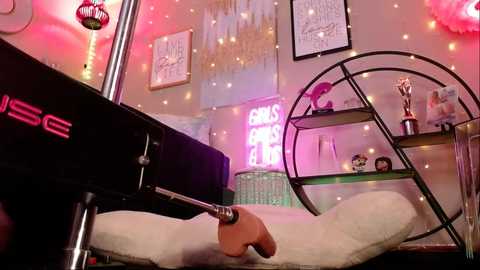 Media: milf_lacey Chaturbate 2023-10-12 16:56:00
