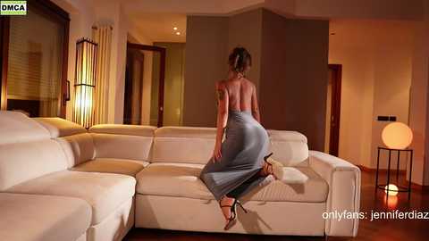 Media: therealbonnieclydex Chaturbate 2023-10-12 00:32:00
