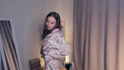 Media: wave_of_happy_ Chaturbate 2023-10-12 05:12:00
