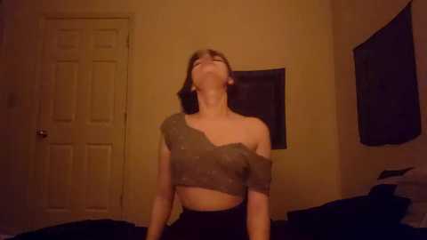 yoursweetolivia @ chaturbate on 20231012