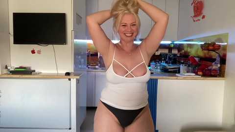 Media: kiradivine Chaturbate 2023-10-13 11:54:00