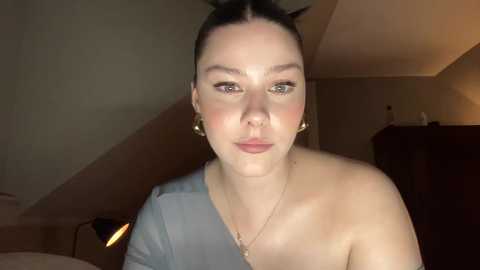 Media: novavangogh Chaturbate 2023-10-13 03:32:00