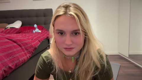 Media: sarahsapling Chaturbate 2023-10-13 19:32:00