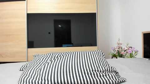 Media: angell6969 Chaturbate 2023-10-14 08:32:00