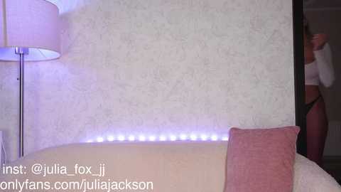Media: double_spice_jj Chaturbate 2023-10-14 16:34:00