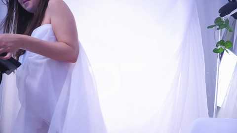 Media: helenmoors Chaturbate 2023-10-14 14:26:00