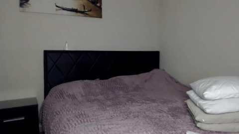 Media: hugetittiesgerda Chaturbate 2023-10-14 20:27:00