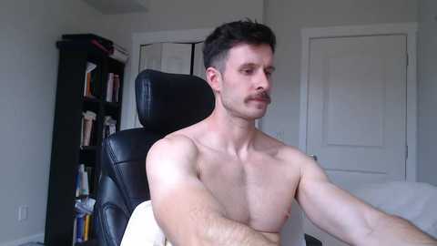 lancellot99 @ chaturbate on 20231014