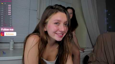 Media: renessy_ Chaturbate 2023-10-14 15:30:00