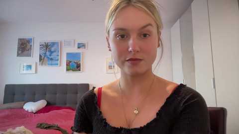 sarahsapling @ chaturbate on 20231014