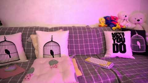 Media: sweety_rinushka_ Chaturbate 2023-10-14 15:21:00