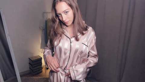 Media: wave_of_happy_ Chaturbate 2023-10-14 05:04:00