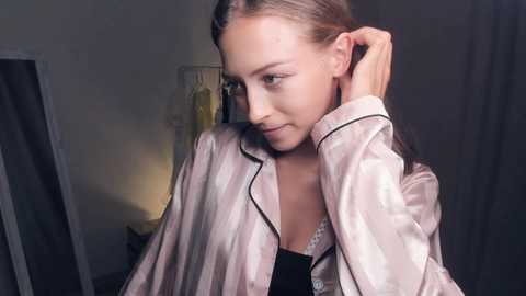 Media: wave_of_happy_ Chaturbate 2023-10-14 10:34:00