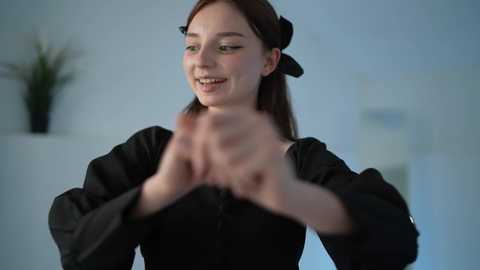 Media: floret_joy Chaturbate 2023-10-15 16:25:00