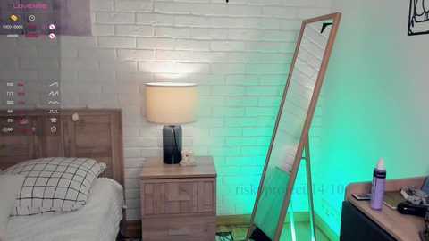Media: riskyproject Chaturbate 2023-10-15 02:09:00