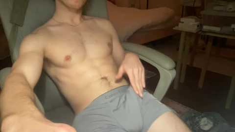 Media: cameron777111 Chaturbate 2023-10-16 03:56:00