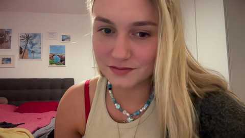 sarahsapling @ chaturbate on 20231016