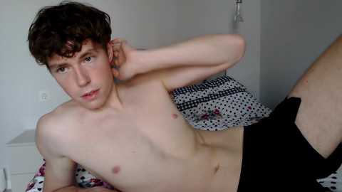 Media: whosdamond Chaturbate 2023-10-16 13:00:00