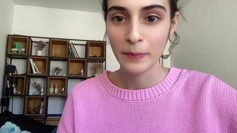 Media: wonderland_stia Chaturbate 2023-10-16 10:57:00