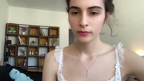 Media: wonderland_stia Chaturbate 2023-10-16 12:04:00