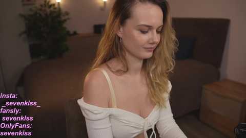 Media: your_kat Chaturbate 2023-10-16 17:32:00