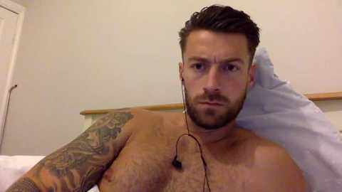 1ongschlongsi1ver @ chaturbate on 20231017