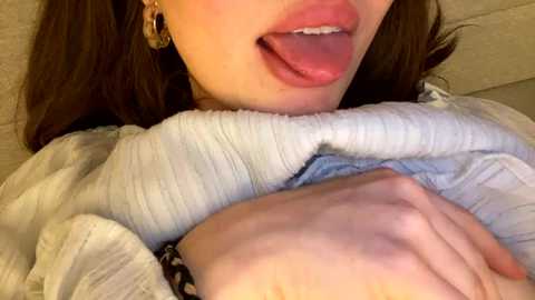 Media: emersoncane Chaturbate 2023-10-17 05:43:00