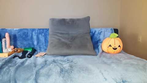 Media: khloeexoxo Chaturbate 2023-10-17 01:52:00