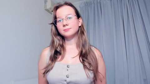 Media: mysweet_kiss Chaturbate 2023-10-17 19:46:00
