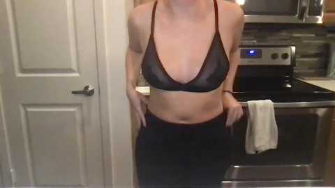 sexybestie_xo @ chaturbate on 20231017