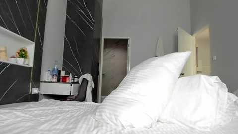 Media: asiangirlandwhiteguy Chaturbate 2023-10-18 07:12:00