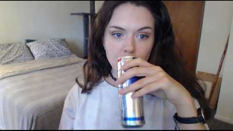Media: charlotte1996 Chaturbate 2023-10-18 00:46:00
