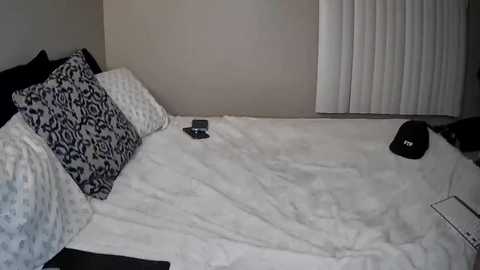 jonaswyatt112 @ chaturbate on 20231018