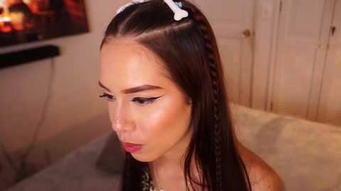 Media: lanie__ Chaturbate 2023-10-18 07:53:00