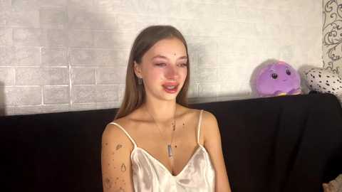 Media: sofibloom1 Chaturbate 2023-10-18 20:31:00