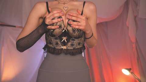 Media: sunny_maria Chaturbate 2023-10-18 22:28:00