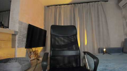 Media: coyness_geneva Chaturbate 2023-10-19 17:04:00