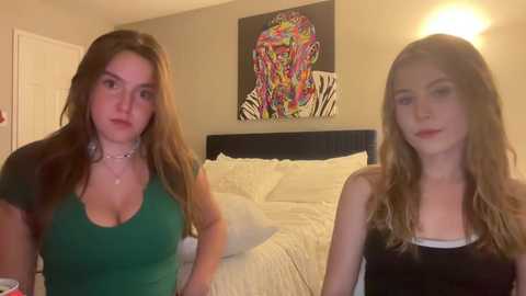 Media: emilytaylorxo Chaturbate 2023-10-19 01:50:00