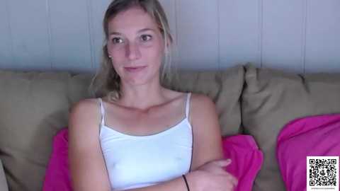 Media: joannadea Chaturbate 2023-10-19 09:11:00