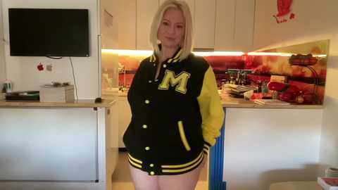 Media: kiradivine Chaturbate 2023-10-19 11:52:00