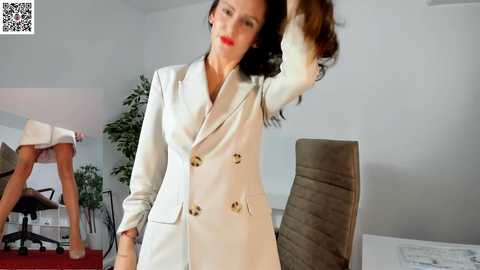 Media: legswattitude Chaturbate 2023-10-19 11:22:00