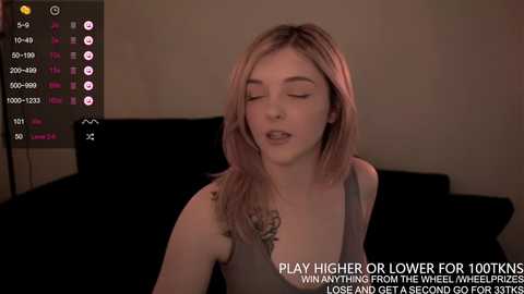 Media: lucydelovely Chaturbate 2023-10-19 10:28:00
