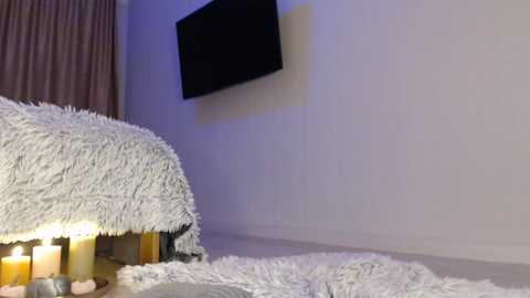 Media: meryfoxxx Chaturbate 2023-10-19 17:12:00