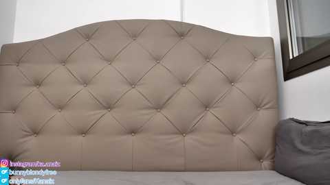 Media: bunnyblondy Chaturbate 2023-10-20 10:09:00