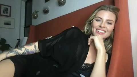 Media: themarilynm Chaturbate 2023-10-20 03:44:00
